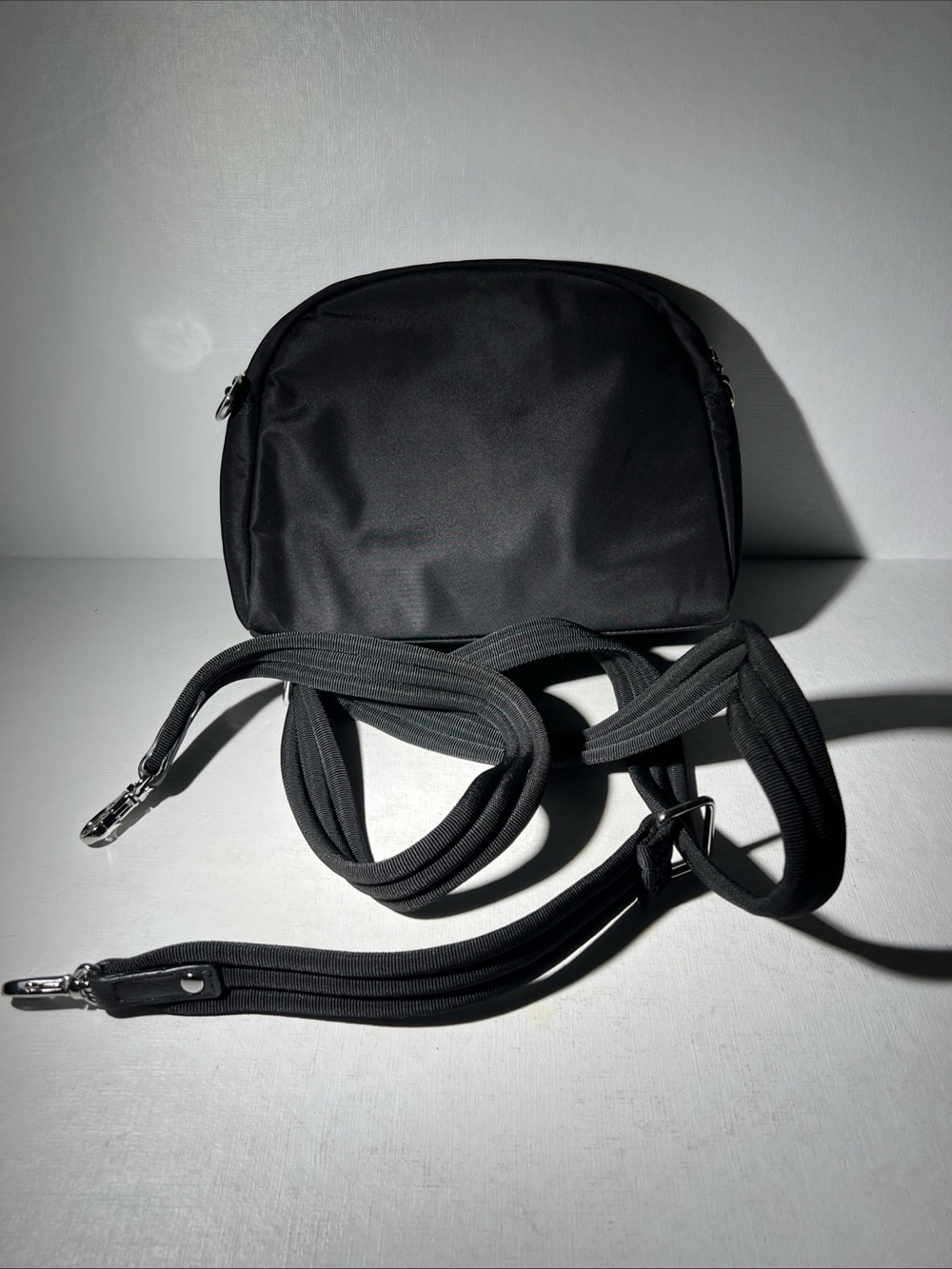 LO & SONS Nouvelle Crossbody Bag Black Nylon Adjustable Strap Lightweight - Picture 16 of 16